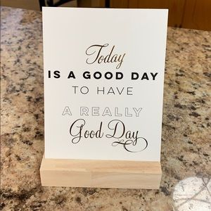 Inspirational desk set